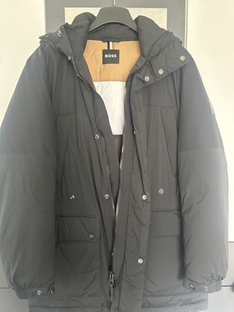 Boss Winterjacke Grösse 50