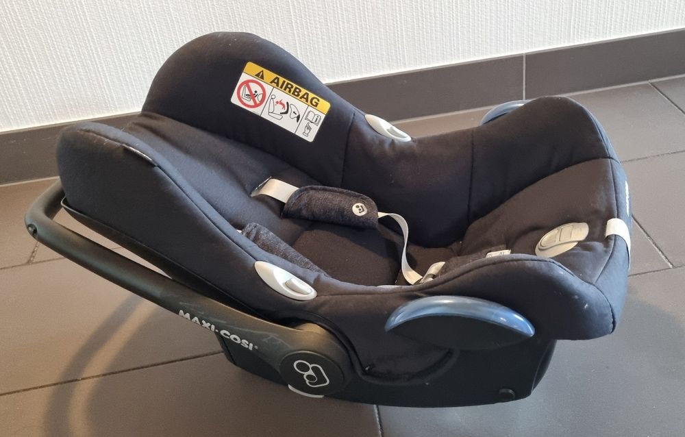 Maxi-Cosi Sièges auto: Maxi-Cosi 0-13kg – D'occasion à Attalens par _.Didit._ 4