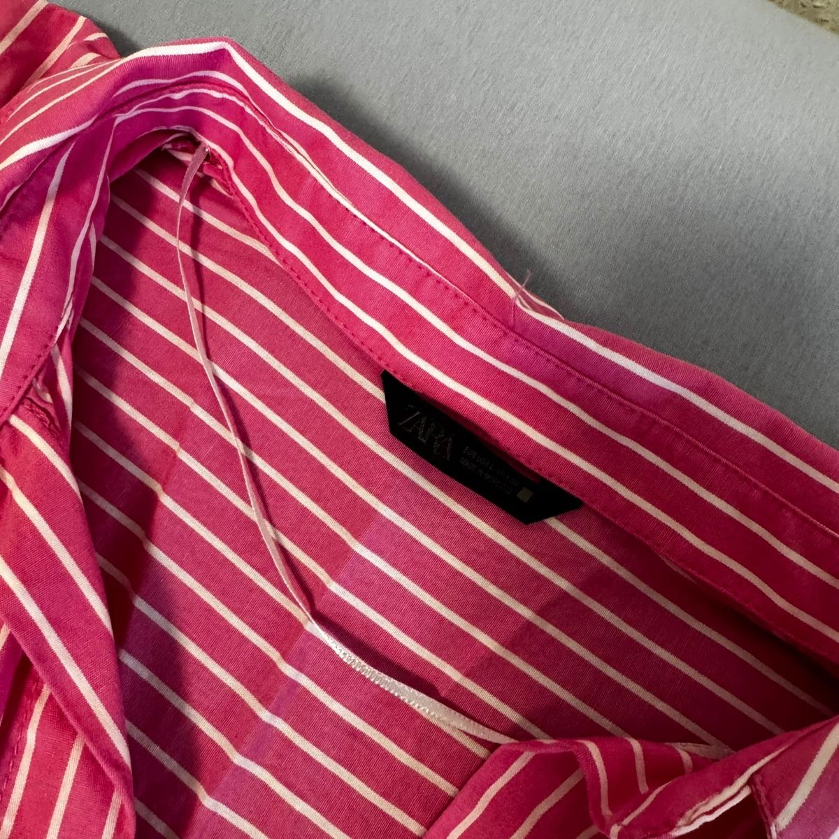 Zara Camicette: Zara Hemd  – Nuovo (secondo la descrizione) da Fahrweid venduto da k.jager