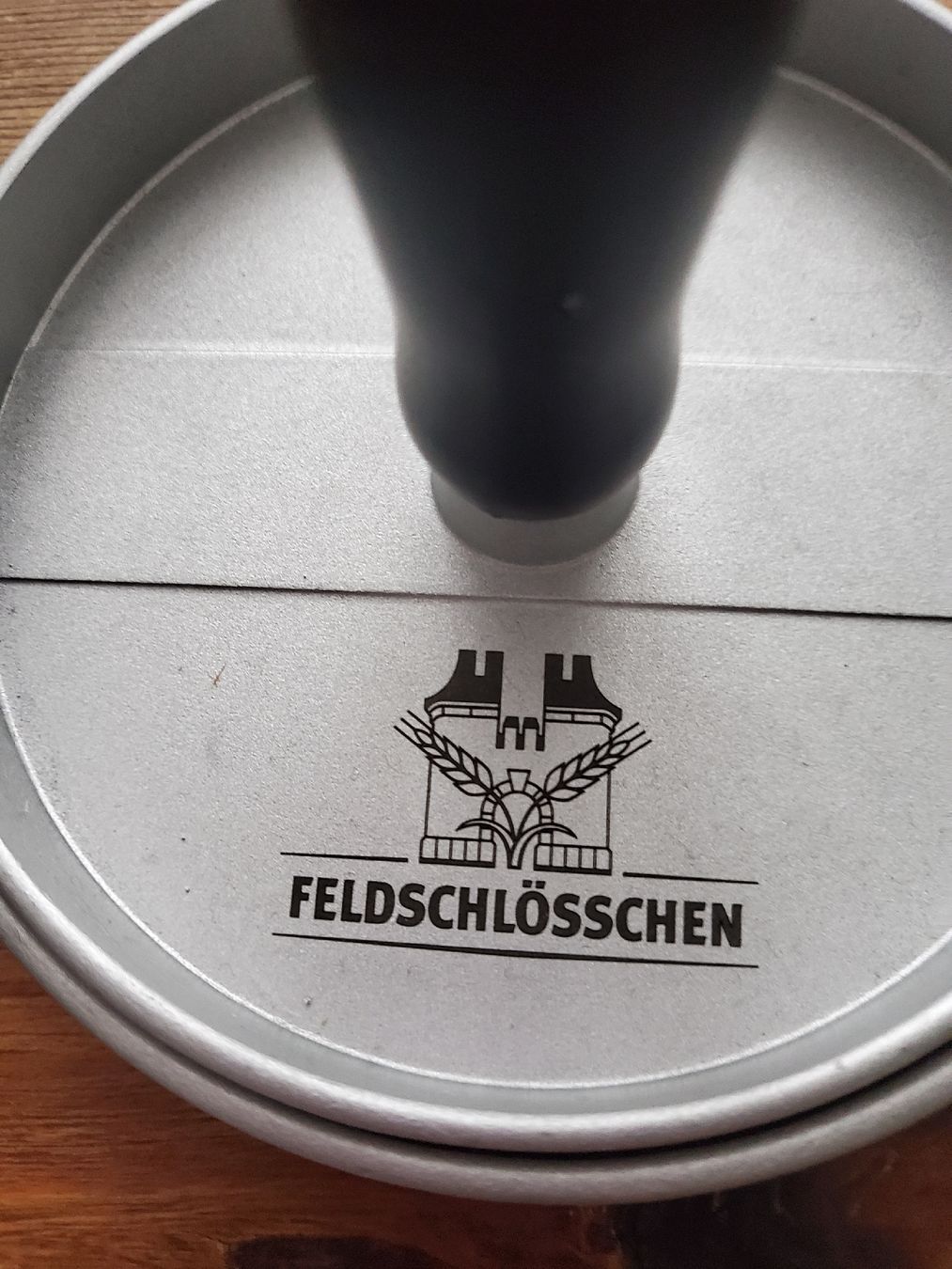 Appareils de cuisine: Feldschlösschen Burgerpresse - Limited Edition! – Neuf (Voir description) à Einsiedeln par high5 4