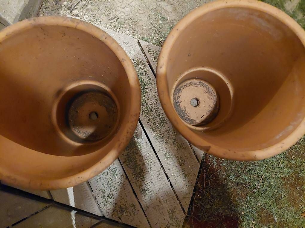 Blumentöpfe: 2 Terracotta Blumentopf – Gebraucht aus Kirchlindach von dor_qj8q