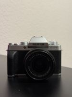 Fujifilm X-T200 Silber mit XC 15–45 mm Objektiv