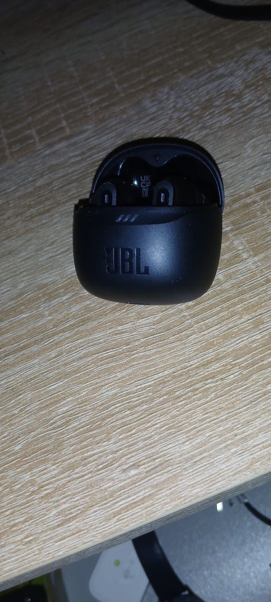 JBL Cuffie: JBL Tune Flex 2 Écouteurs Bluetooth – Usato da Neuchâtel venduto da DadouM