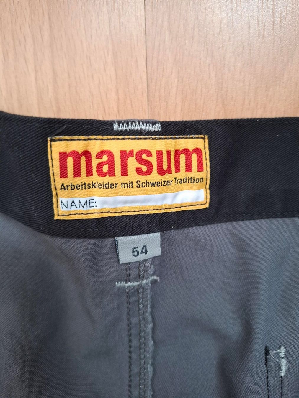 Pantaloni: pantalon de travail – Usato da Porrentruy venduto da Piquetix 3