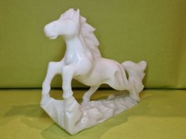 Pferd aus  Marmor, Symbol für Freiheit für Zuhause!
