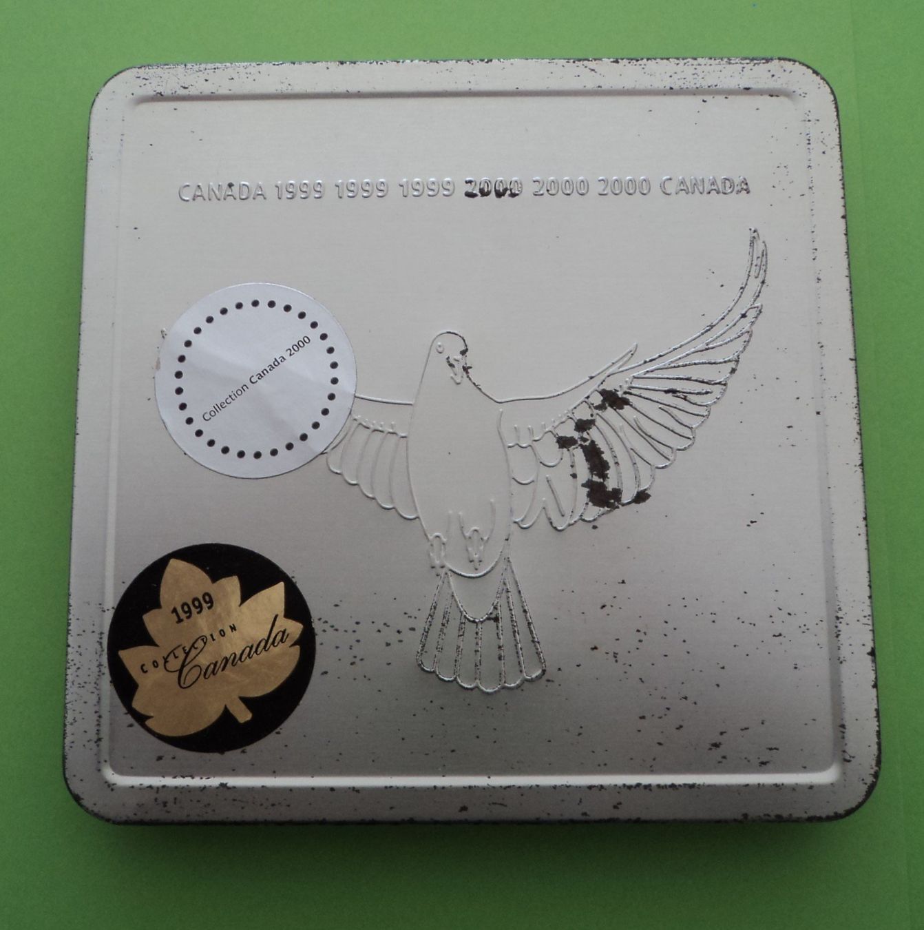 Tutti le monete: Canada 2000: The Official Millennium Keepsake by Canada Post – Nuovo e nell'imballaggio originale da Basel venduto da maripas17 4
