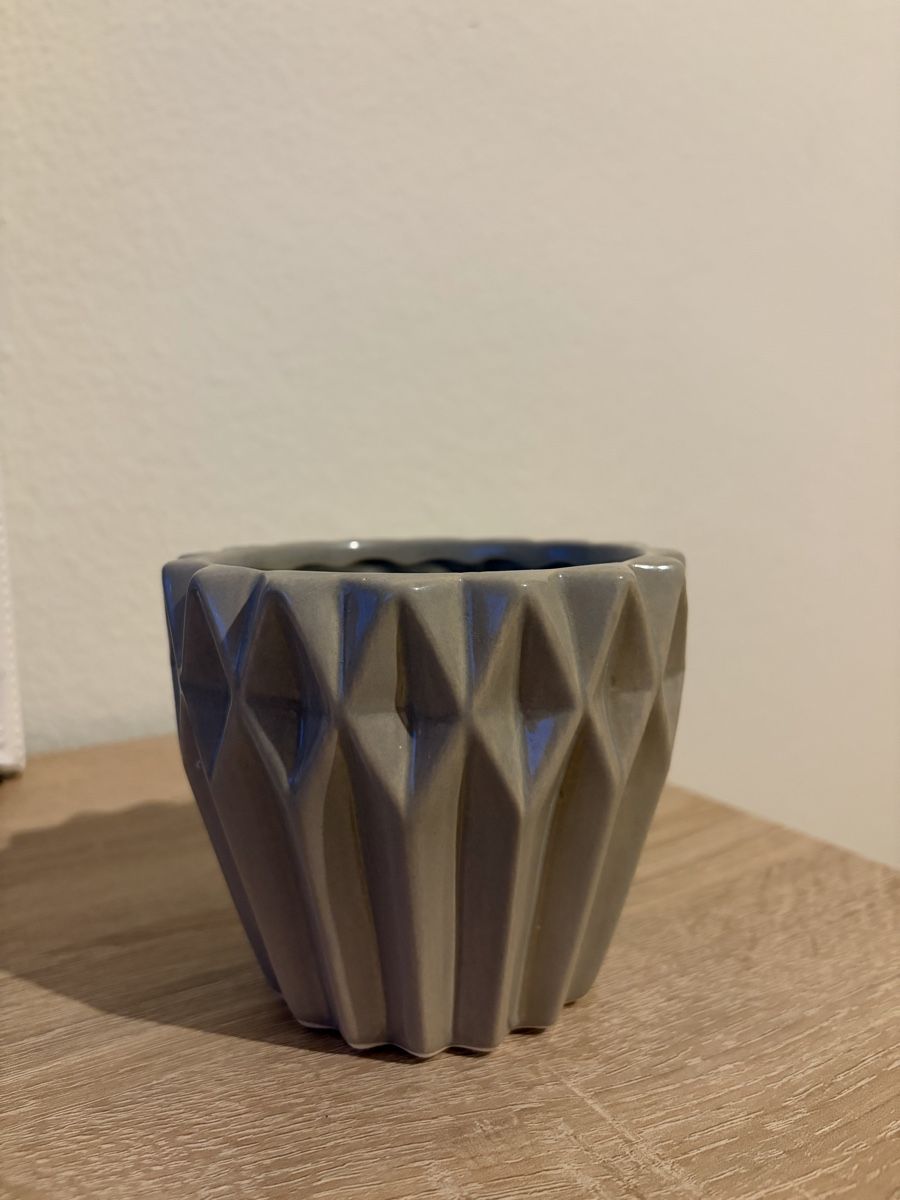 Vasi & Recipienti: Blumenvase grau – Usato da Niederurnen venduto da sel_z2wg