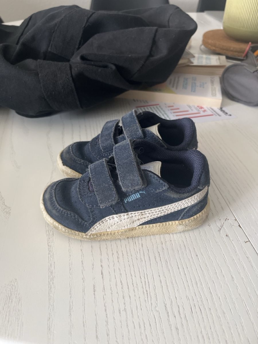 Scarpe da uomo: Kinderschuhe  – Usato da Zug venduto da lau_xy8s