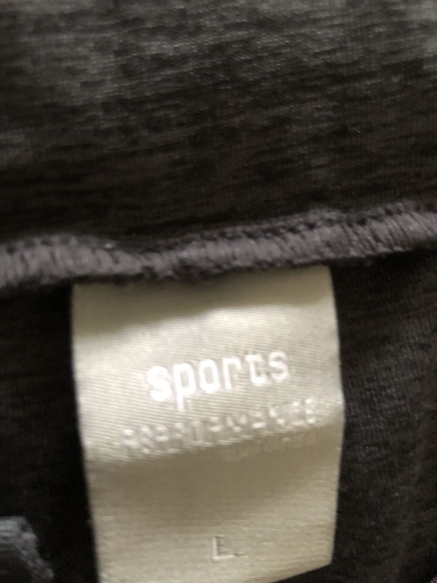 Pantalons: Sporthosen – Neuf (Voir description) à Solothurn par Congela 2