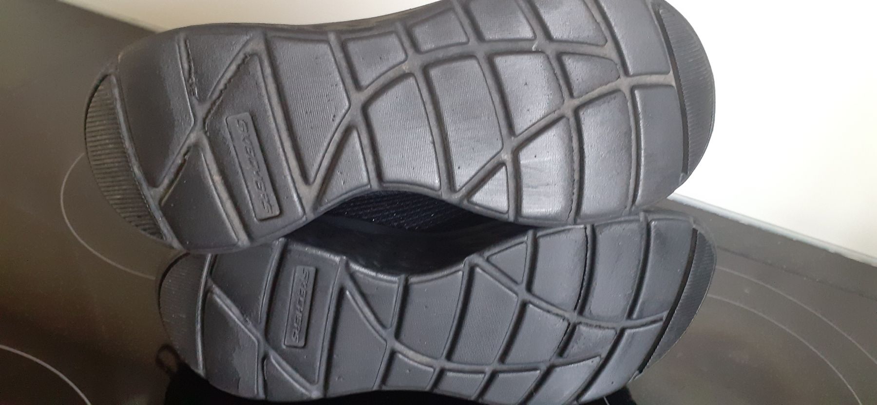 Skechers Scarpe da donna: Sketchers Gr. 37 schwarz – Usato da Winterthur venduto da fabelwin 6