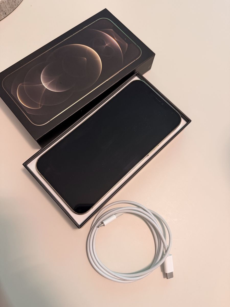 Apple Telefoni cellulari / Smartphones: iPhone 12 Pro Max 128GB Gold - Top Zustand – Usato da Leuggern venduto da mikaaiil 3