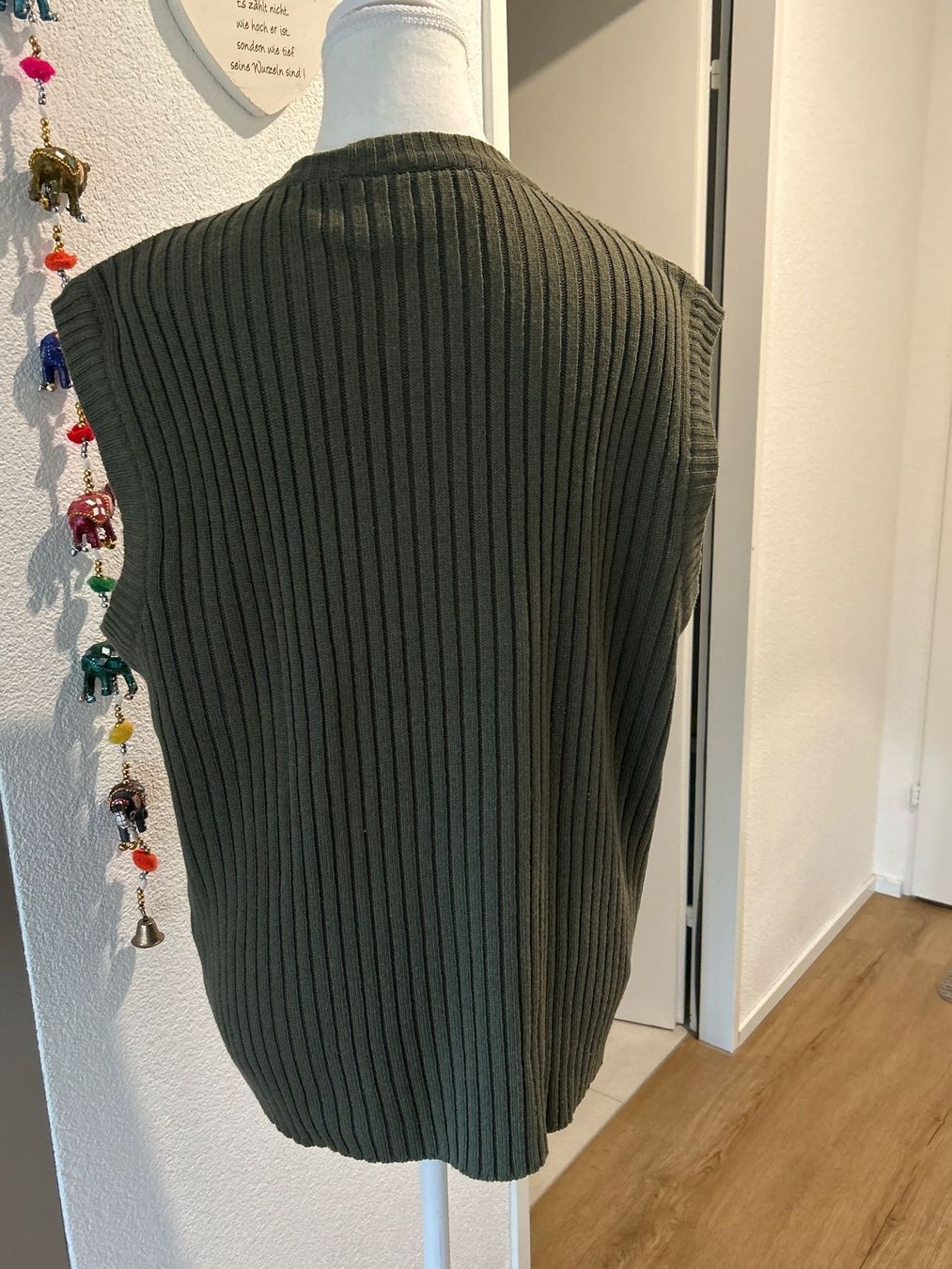Gilet & Giacche: Strickweste oliv mit Nummer 1 von Knock Out Gr. XL – Usato da Brunnen venduto da Nala2929 6