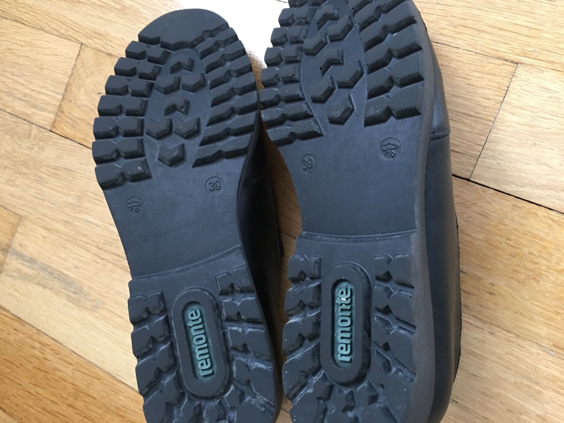 Scarpe da donna: Schuhe Halbschuhe Remonte Gr. 38 – Usato da Grenchen venduto da Tirana 3
