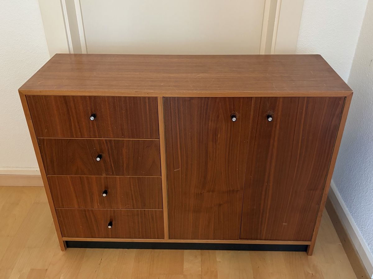 Commodes: Kommode aus Holz – D'occasion à Basel par pas_8vnt 1
