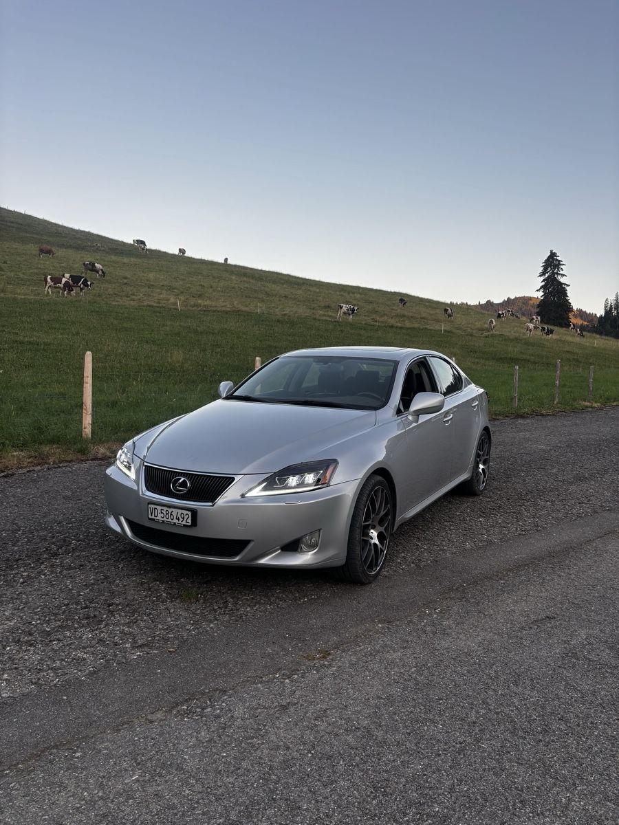 Lexus Automobili: Lexus IS 250 AWD – Usato da Le Pâquier-Montbarry venduto da dro_z7lz 5