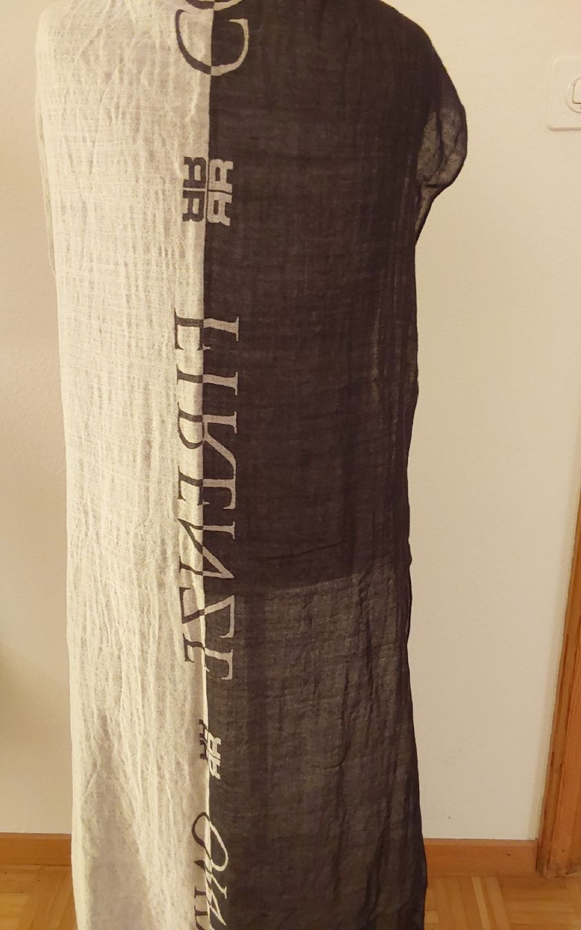 Foulard & Sciarpe: Schal riani Wolle – Usato da Köniz venduto da scopello12 1