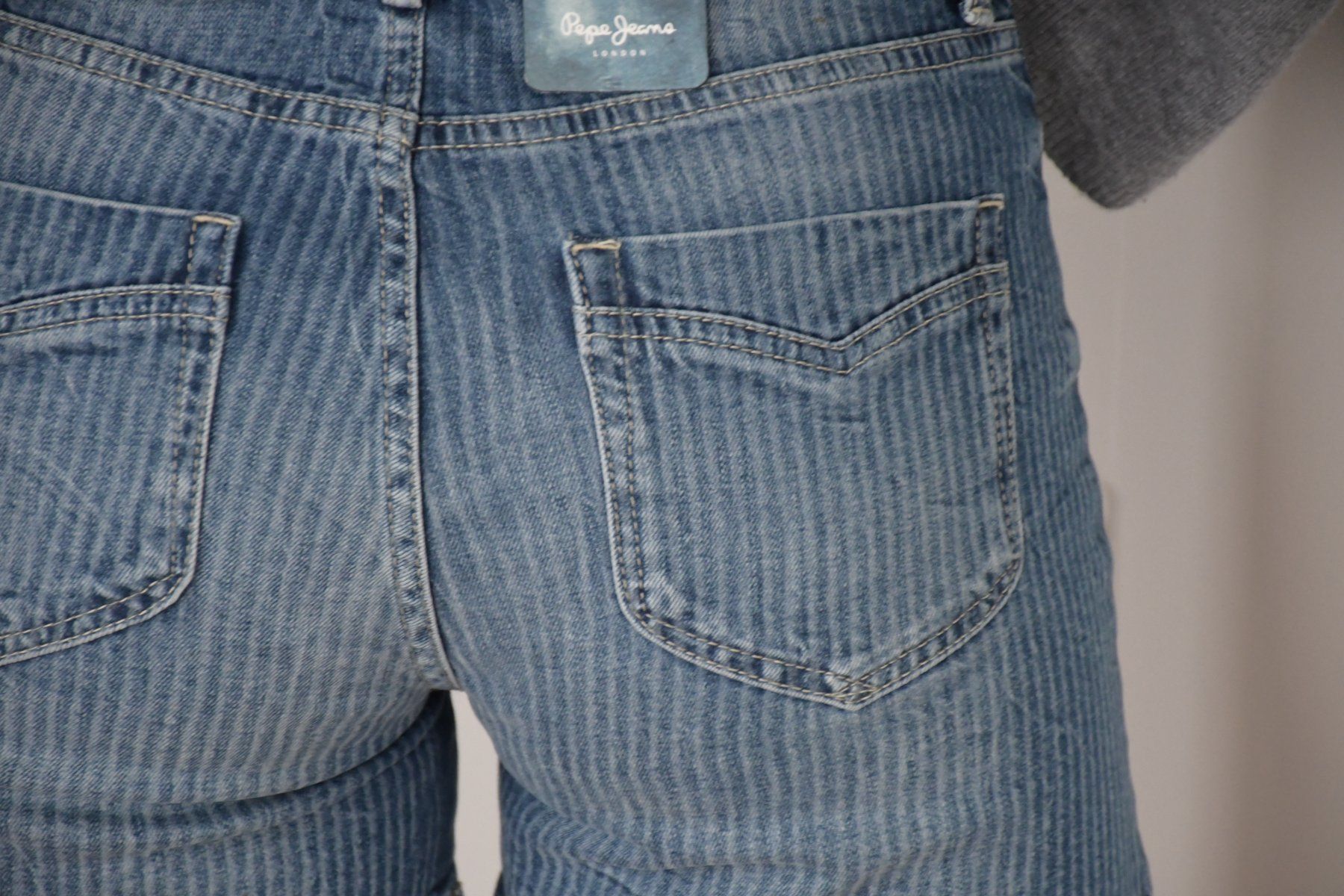 Replay Jeans: neu Shorts von Replay gr. 27 – Nuovo e nell'imballaggio originale da Nuglar venduto da Korsika2 4