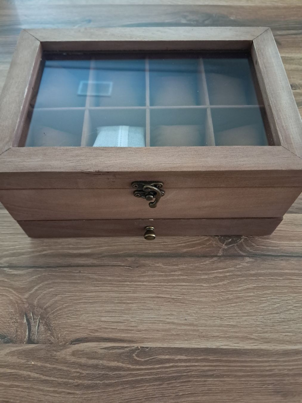 Coffrets à bijoux: Uhren und Schmuckbox  – Neuf (Voir description) à Einsiedeln par Biberchrouser76