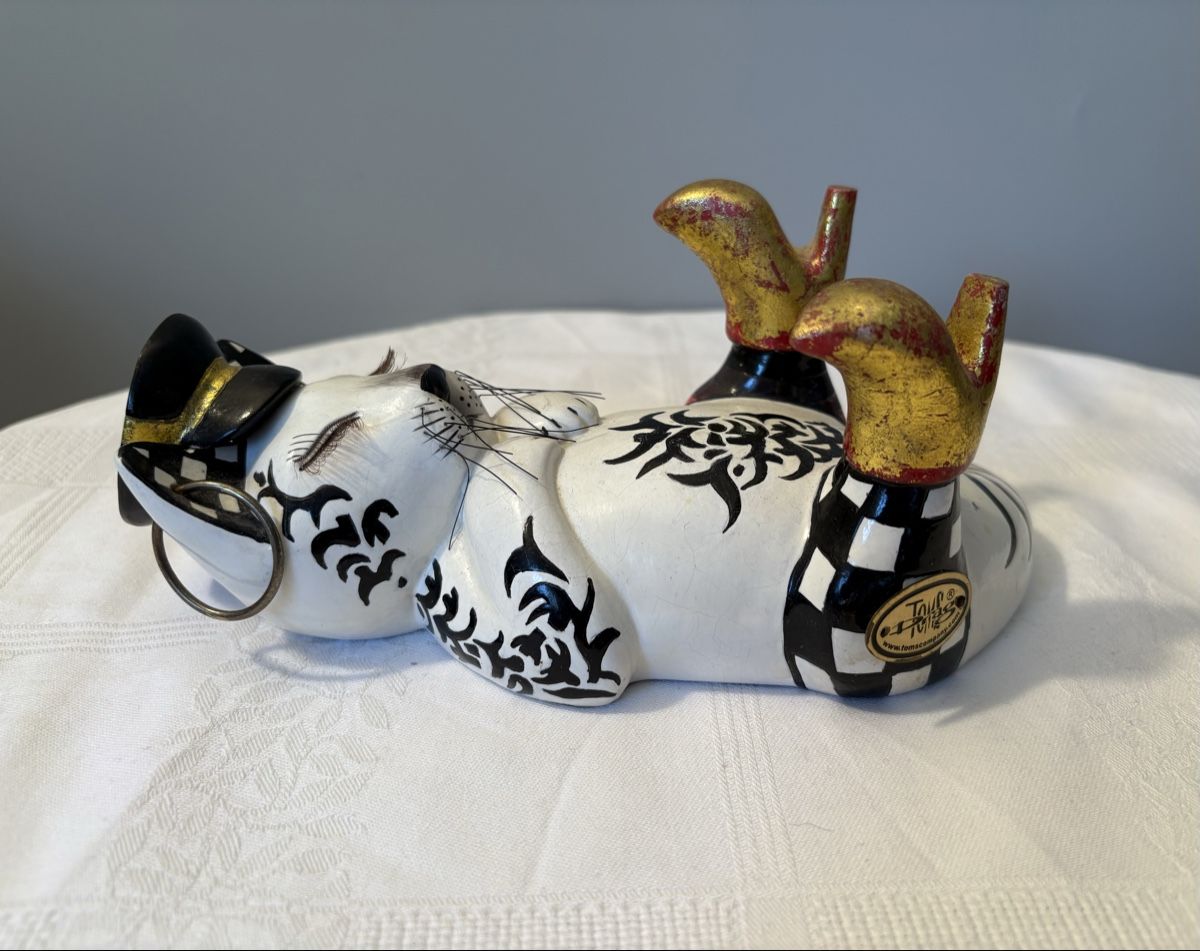 Toms Drag Statuette: Toms Drag Katze weiss – Usato da Riehen venduto da BESSI17 1