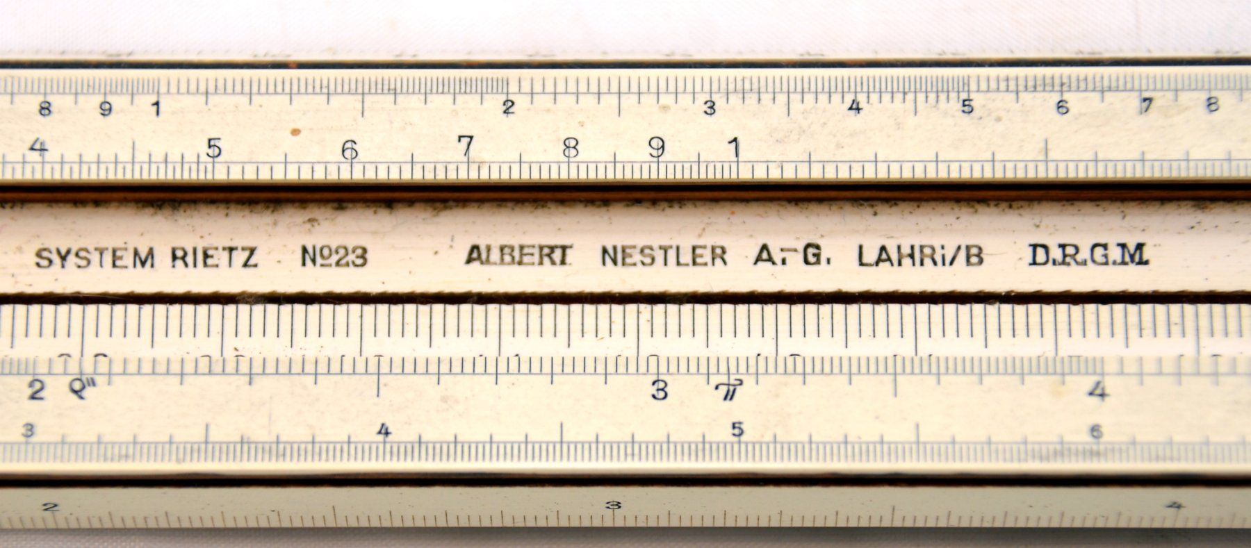 Taschenrechner: Holz Rechenschieber Albert Nestler Nº 23 – Gebraucht aus Esslingen von  4