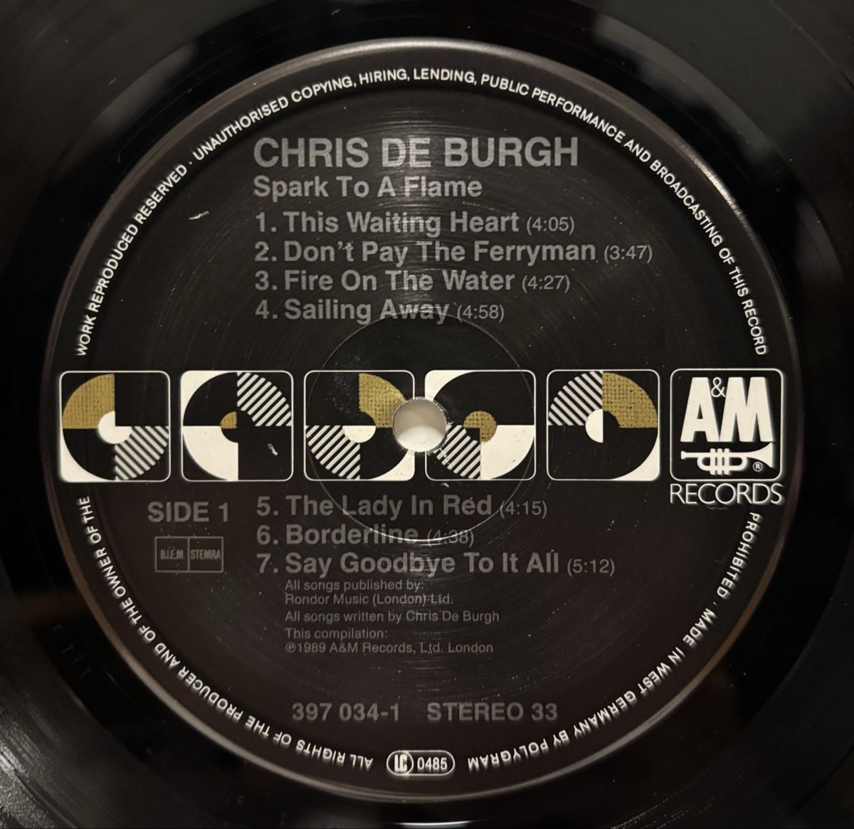 Dischi in vinile: Chris de Burgh - Spark to a Flame LP EX/EX – Usato da Neuchâtel venduto da Deivid2 1