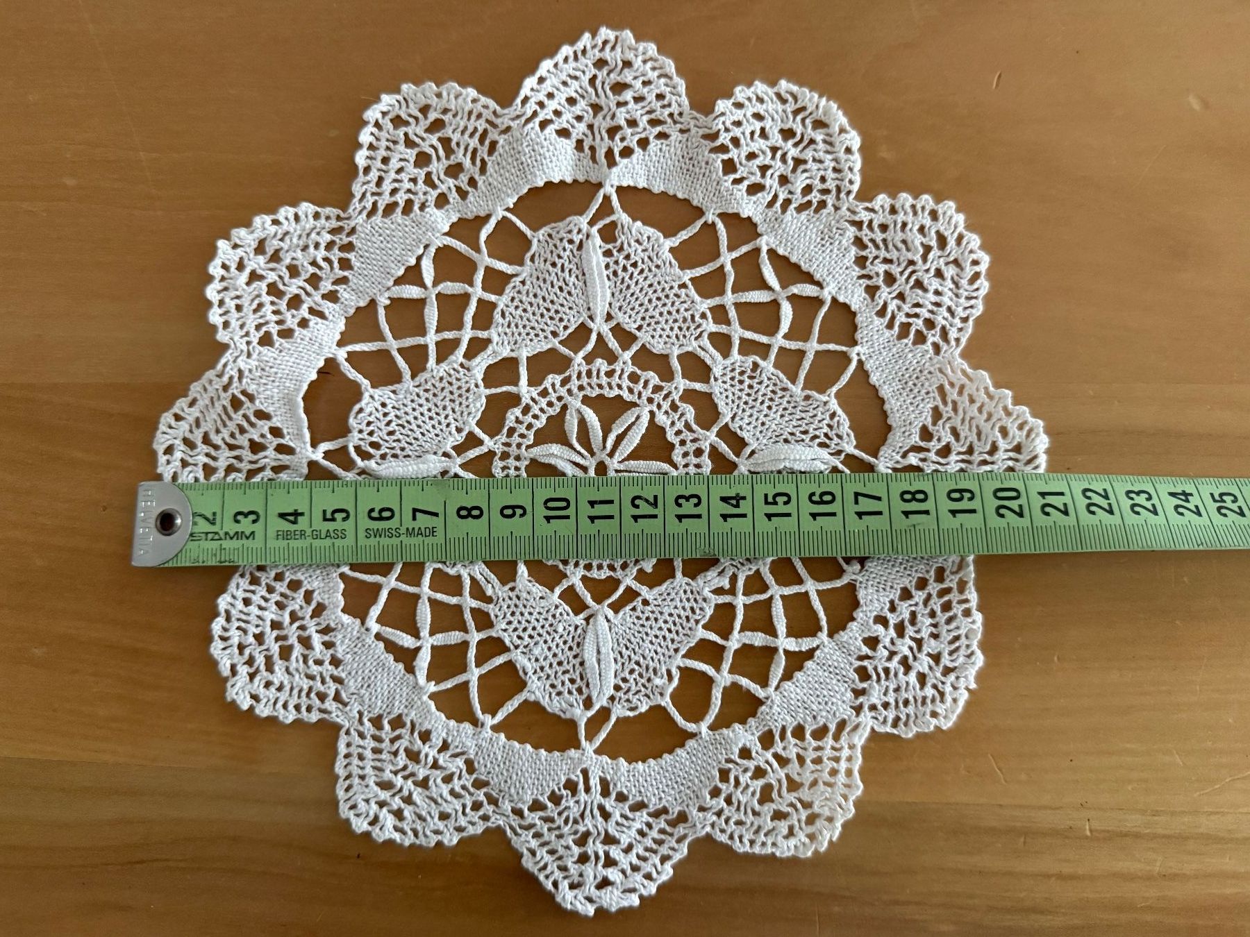 Dessous de verre: SPITZENDECKCHEN   KLÖPPELDECKCHEN   HANDARBEIT – D'occasion à Subingen par ArtBead 2