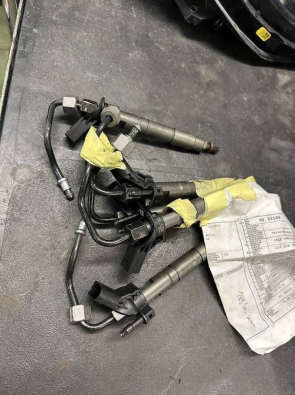 Tutti pezzi di ricambio auto: Jeep Gr Cheroke Injektoren  – Usato da Willisau venduto da JN1984
