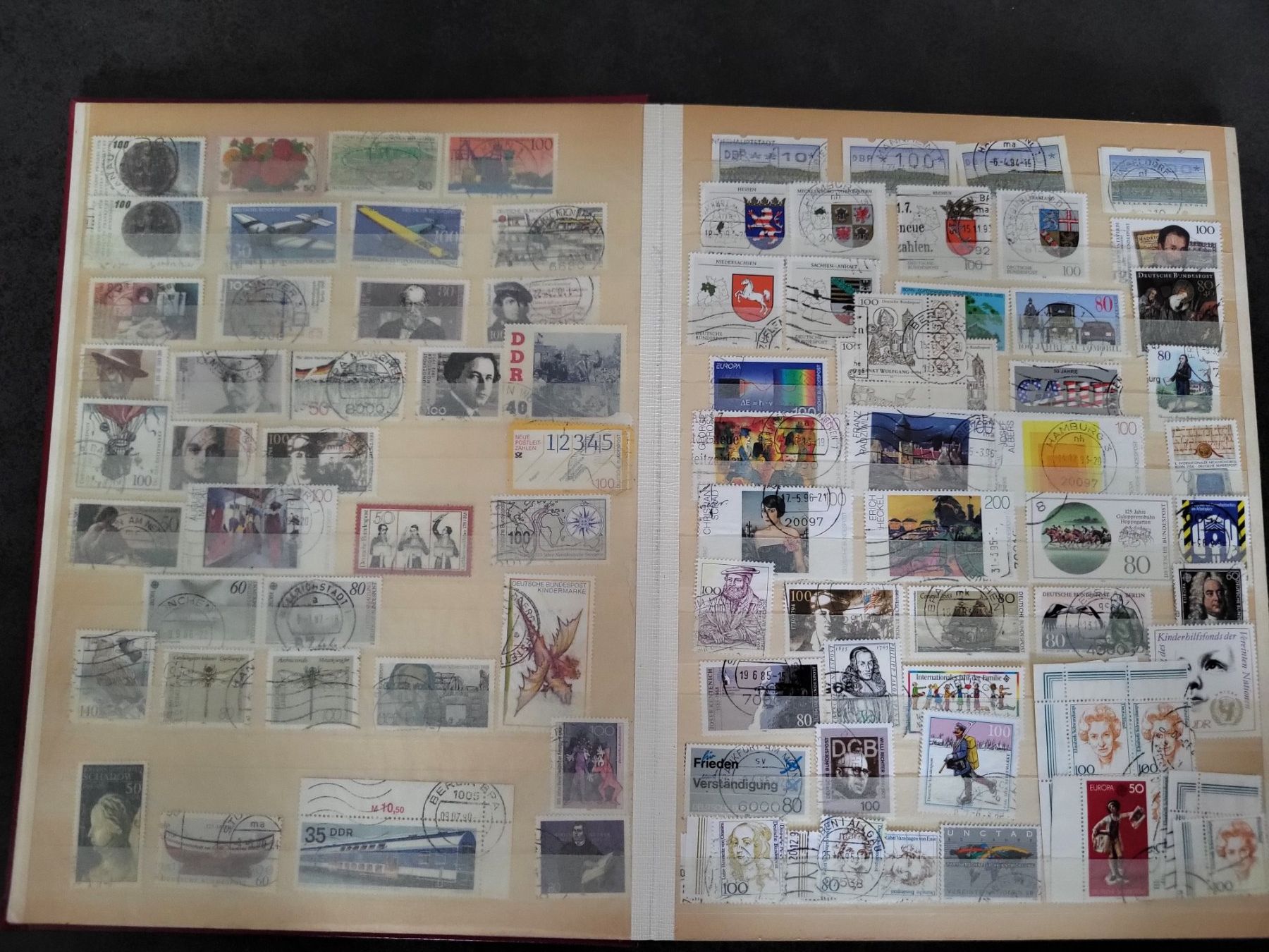 Alle Briefmarken: Sammlung Album - Deutschland – Gebraucht aus Rümlang von Turrin 3