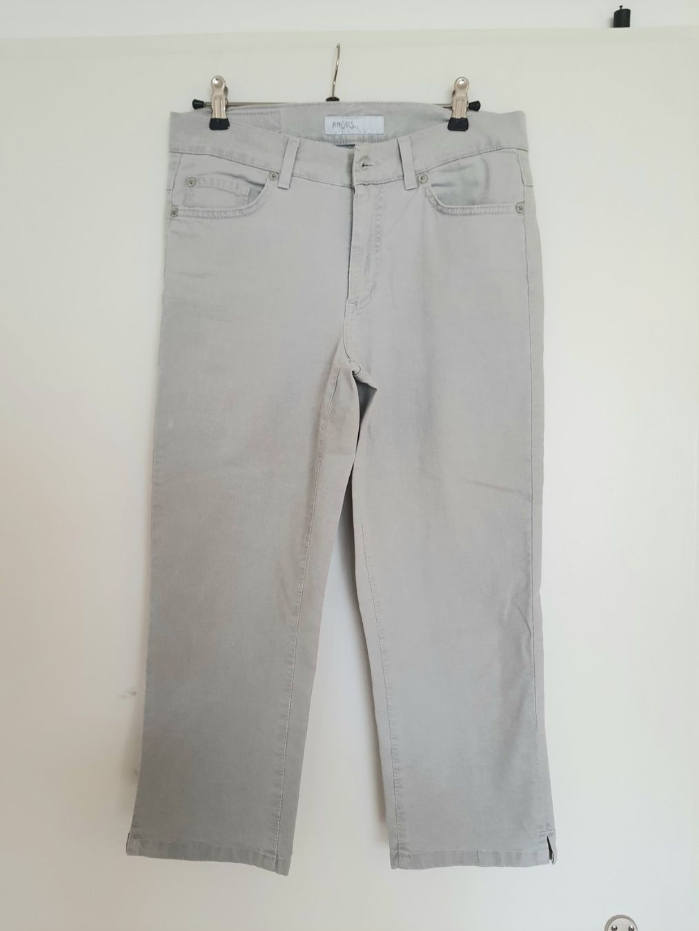 Angels Jeans: Jeans Hose Angels 3/4 – Nuovo (secondo la descrizione) da Zollikerberg venduto da Sell-Buy-it