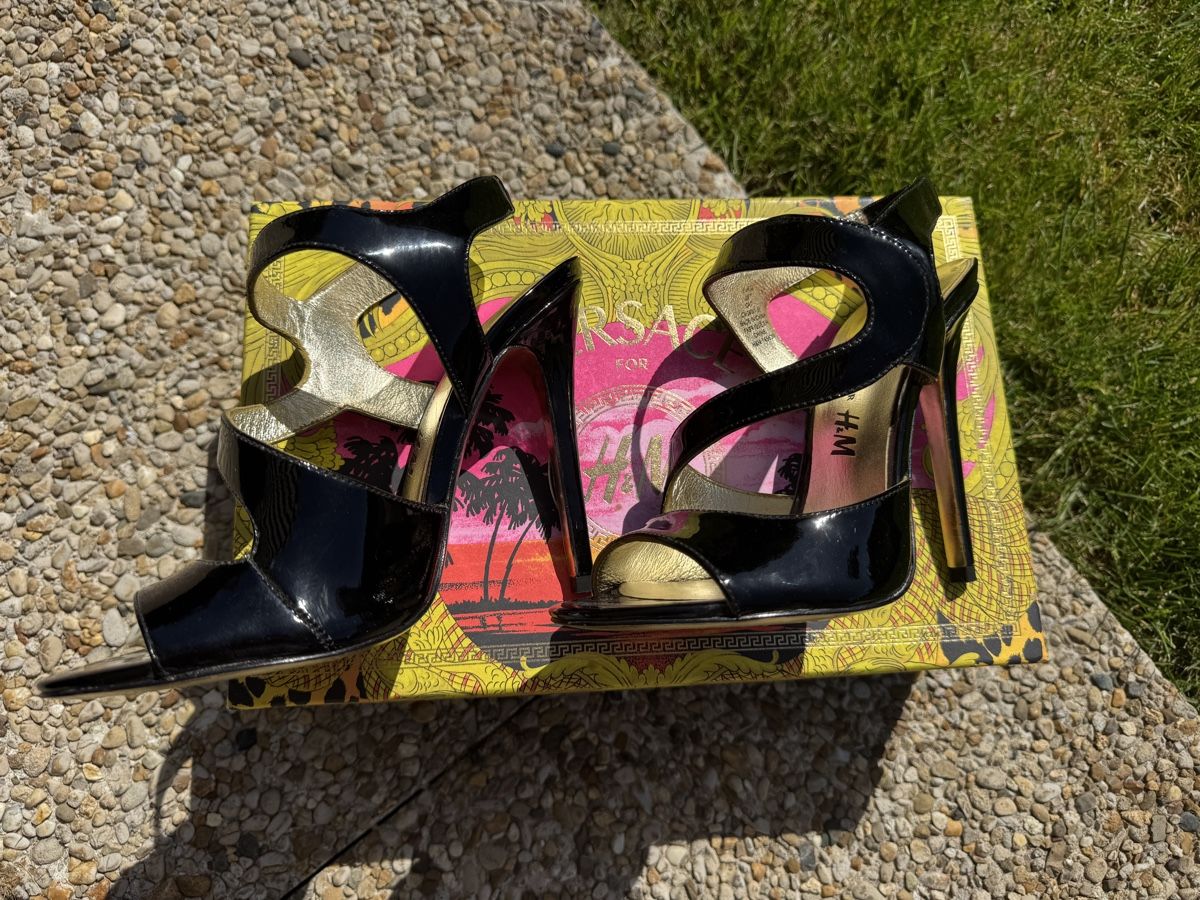 Versace Scarpe da donna: Versace for H&M Sandalen  – Usato da Murten venduto da lukasas007 6