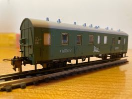 Trix Express H0 53336100 Personenwagen grün