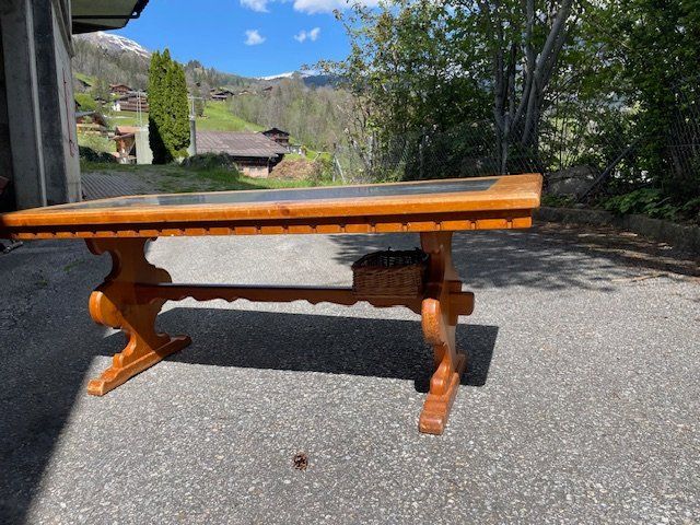 Tische: Holztisch – Gebraucht aus Grindelwald von JBrawand 1