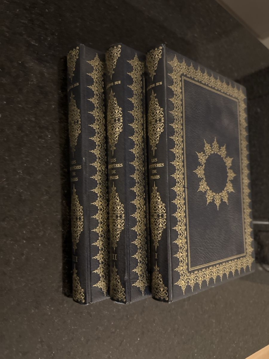 Bücher: Les Mystères de Paris, Eugène Sue,3 Bände – Gebraucht aus Menziken von Firstone