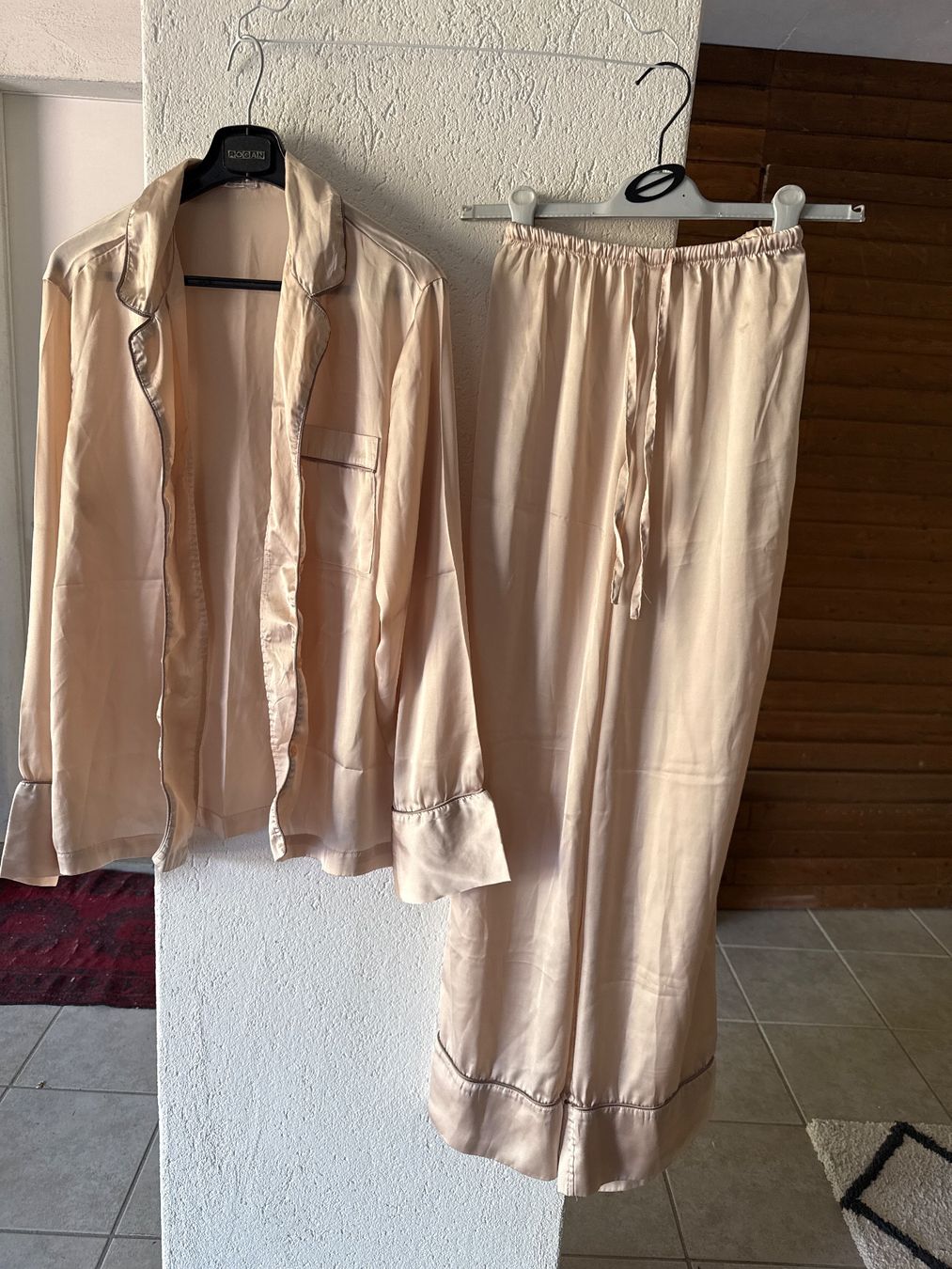Pigiama & Simili: PYJAMA 2 TEILE gr M wie neu – Usato da Birr venduto da WalkyriaM
