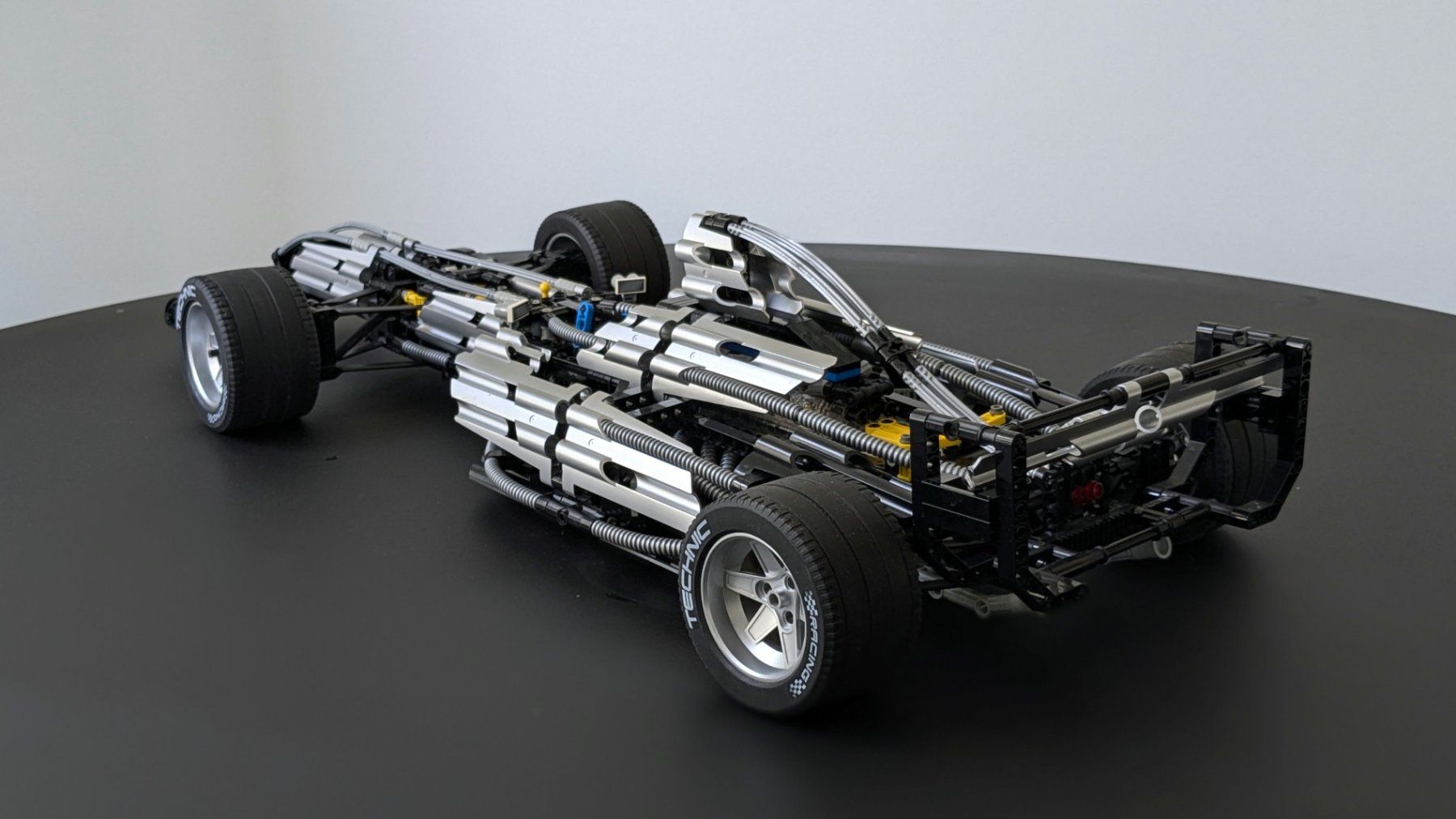 Lego Kit di costruzioni: LEGO TECHNIC 8458 - Silver Champion (2000) - – Usato da lausanne venduto da searno 7