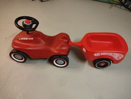 Bobby Car mit Anhänger in rot