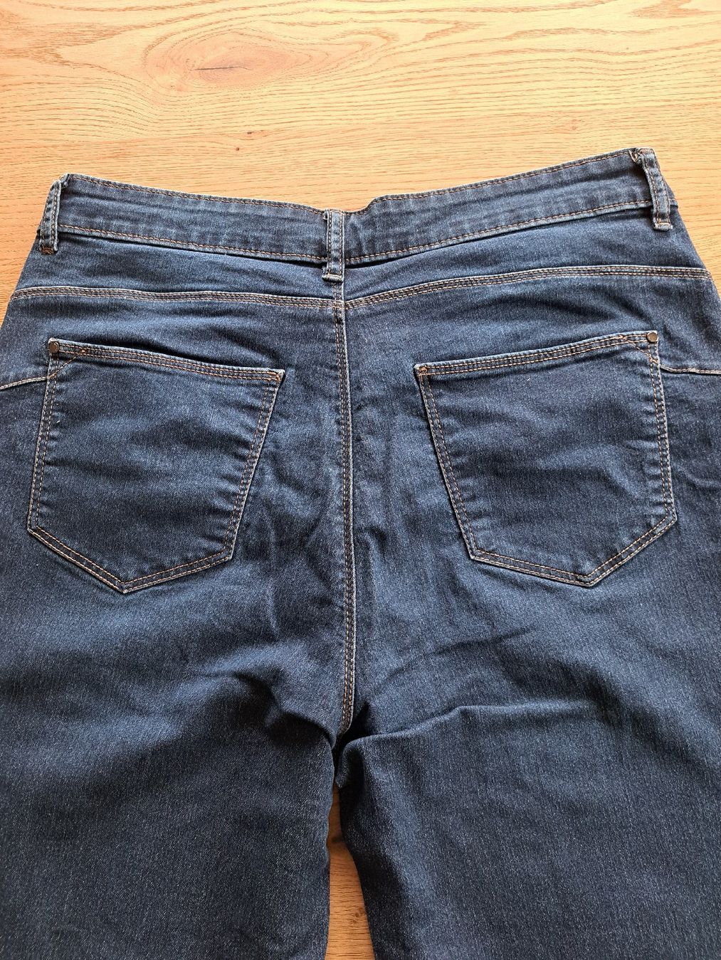 Jeans: neue Jeans gr.42 – Nuovo (secondo la descrizione) da Ebnat-Kappel venduto da Zurk 5