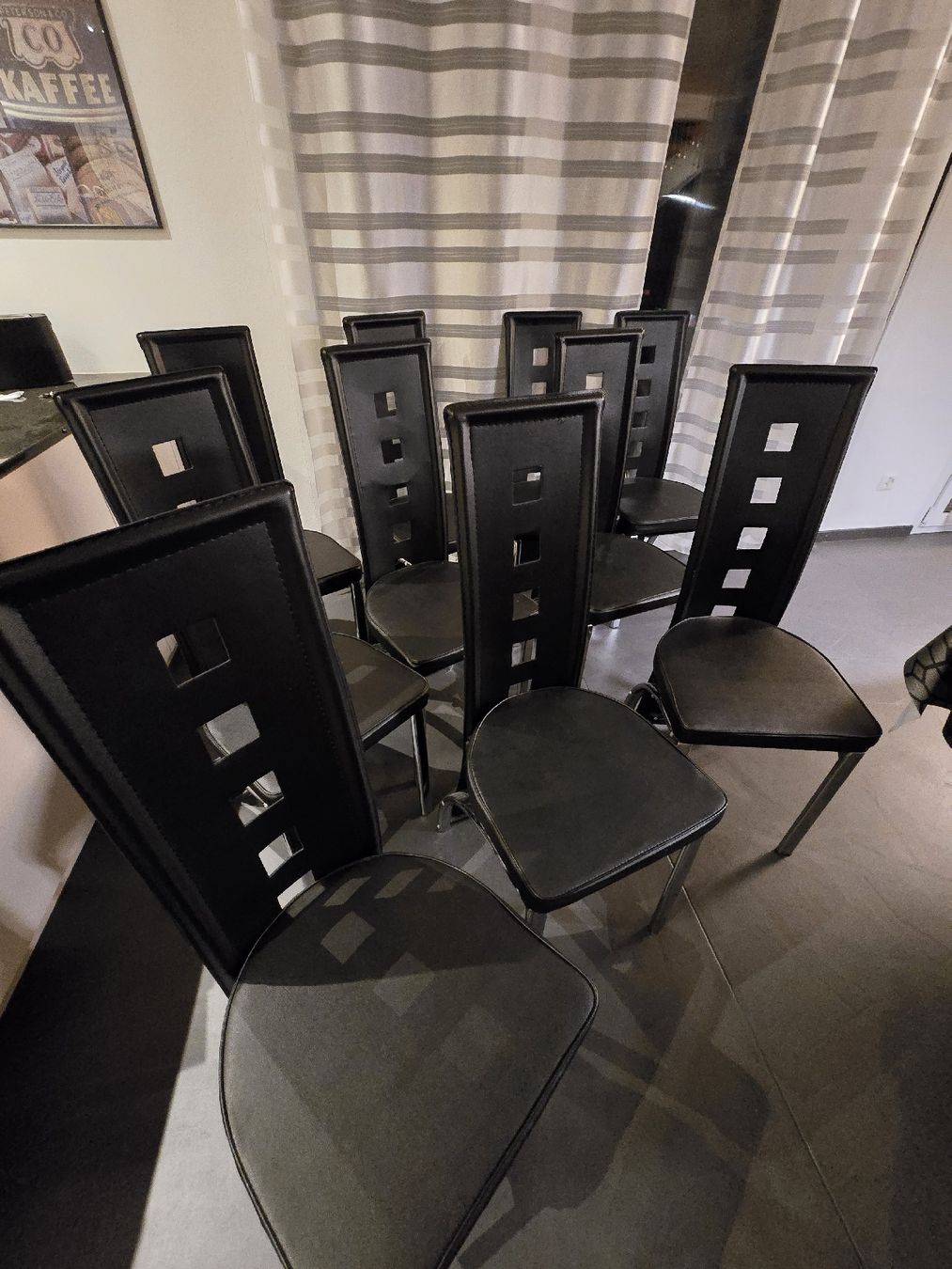 Stühle: Stühle Lederoptik schwarz 10 Stück  – Gebraucht aus Sitterdorf von NOEL.G