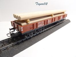 Märklin. H0 4473 Niederbordwagen mit Ladung