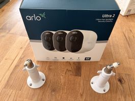 Arlo Ultra 2 3er Set Sicherheitskameras 4K Neuwertig
