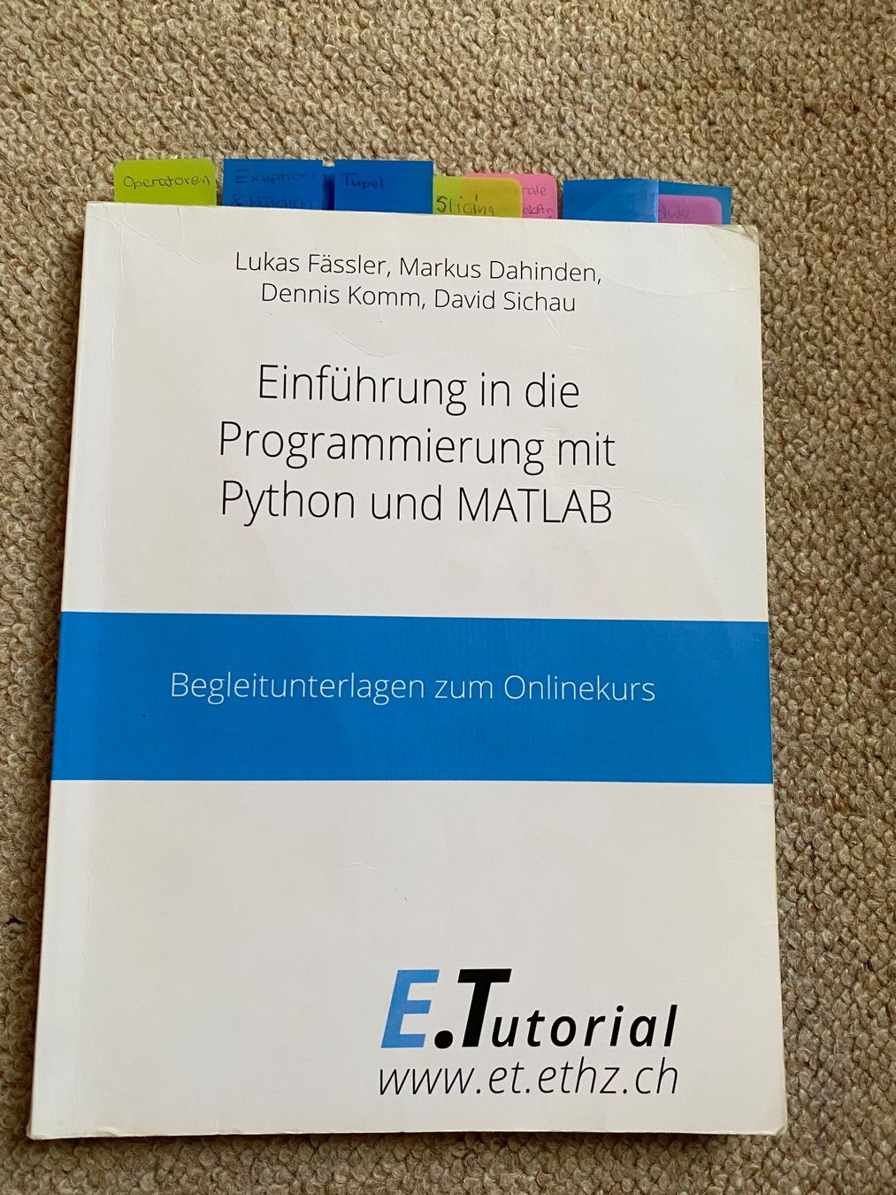 Livres: Einführung in die Programmierung mit Python und MATLAB – D'occasion à Ebmatingen par 777_cq5g