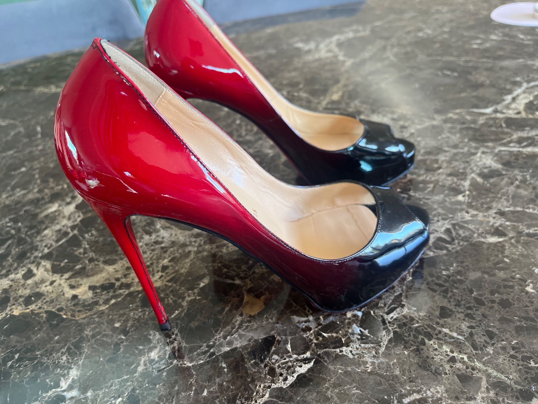 Christian Louboutin Scarpe da donna: Christian Louboutin – Usato da Zollikon venduto da sarosco