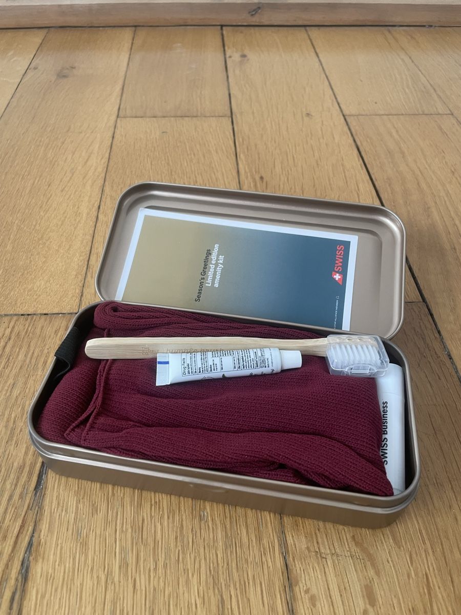 Sonstige Körperpflege: Tester: Parfüms / Cremen / Hygieneartikel – Neu und originalverpackt aus Zürich von RDRDRD 1