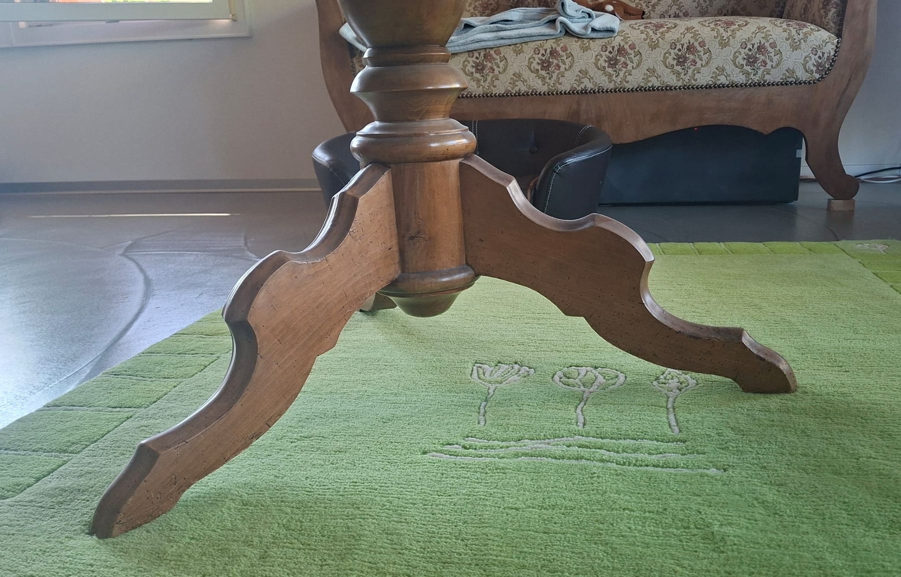 Tavoli: Runder Holztisch, Durchmesser 100cm – Usato da Kirchdorf BE venduto da 45000stichworte 5