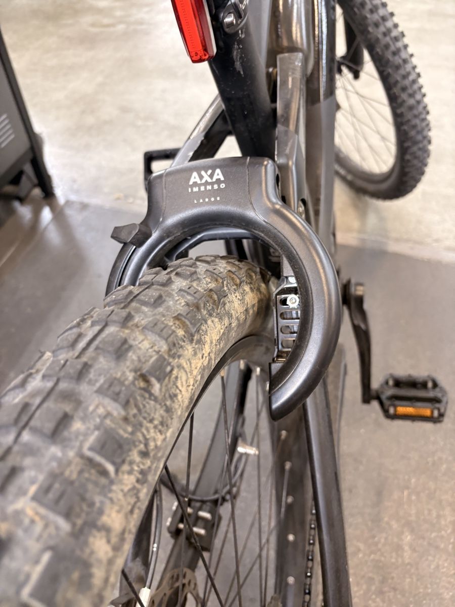 Cube Velos: Cube Stereo E-Bike gebraucht mit Bosch Display 6217 km – Gebraucht aus Männedorf von Milito-Star 6