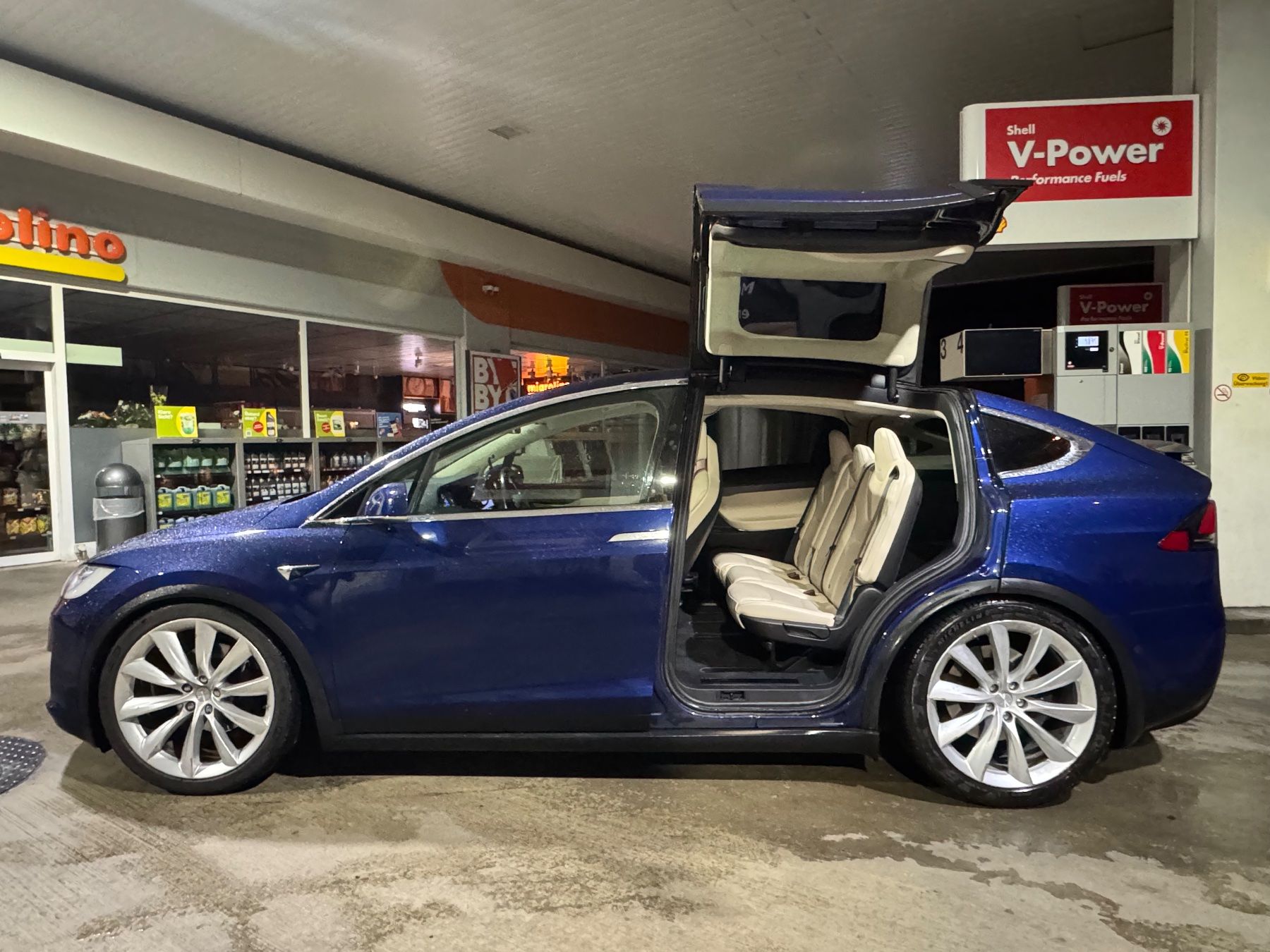 Tesla Automobili: Tesla Model X 100 D 7 Plätzer sehr selten – Usato da Nebikon venduto da kau_2bfl 4
