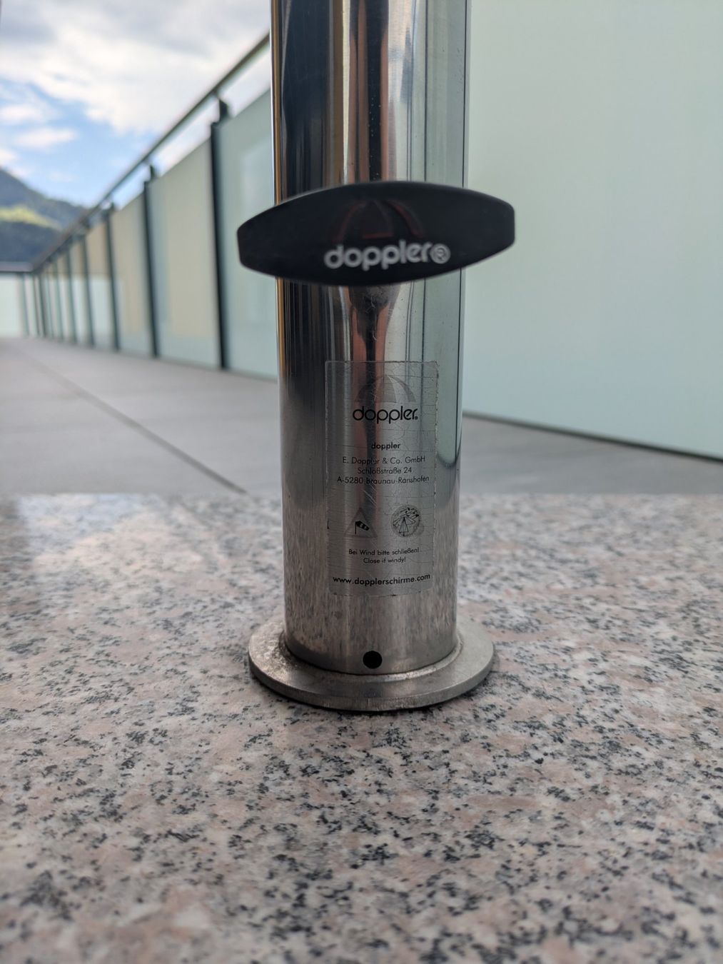 Sonstiges: Doppler Schirmständer aus Stein und mit Rollen – Gebraucht aus Sattel von BR0R0X 2