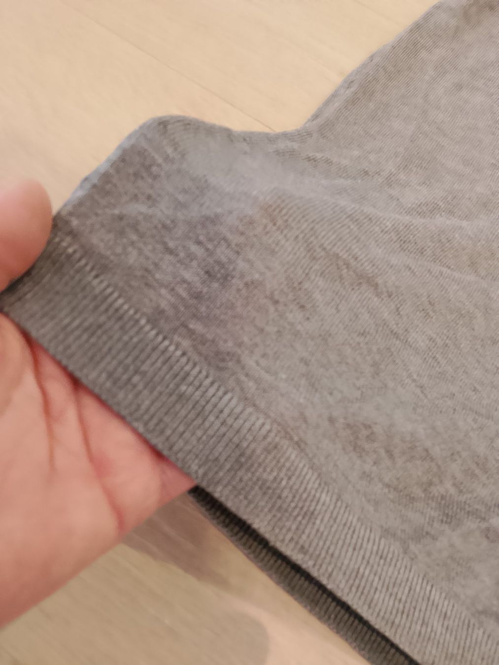 Maglioni & Felpe: Feines Chicorée Damen Strickpullover V-Ausschnitt Grau Gr... – Nuovo (secondo la descrizione) da Bellikon venduto da MellonCollieMitTwint 1