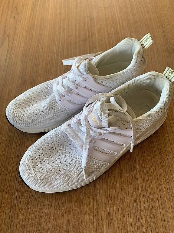Scarpe da donna: Sneakers weiss – Usato da Neftenbach venduto da bebbels69