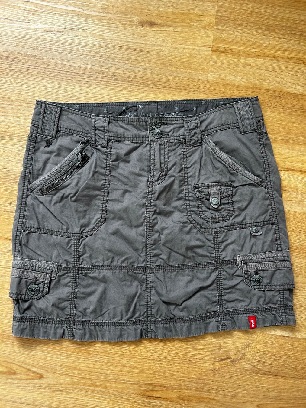 Esprit Röcke: Dunkelgrauer Minirock von EDC by Esprit, Grösse 38 – Gebraucht aus Romanshorn von aucksee1303